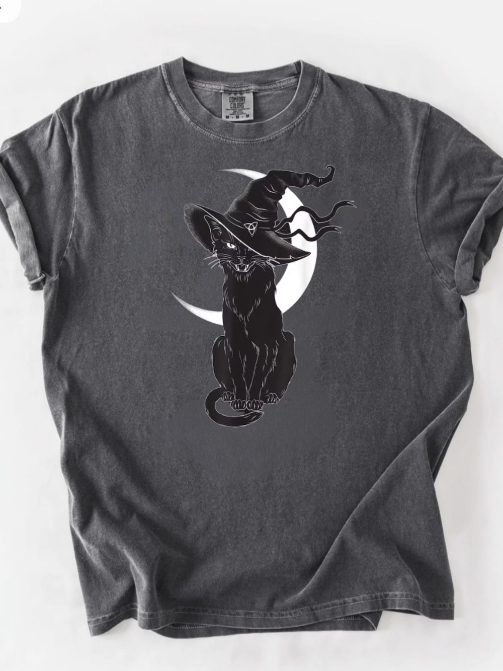 Pepper Comfort Witch Cat Graphic Tee - Charcoal